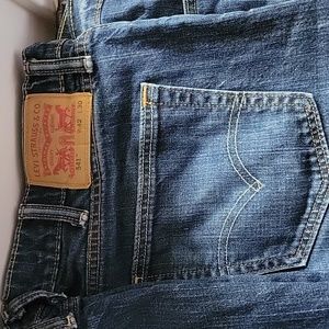 Mens Levi Jeans, 2 pair bundle